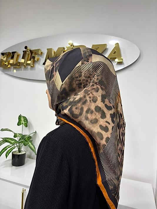 LA BOUTIQUE GÜZ EŞARP