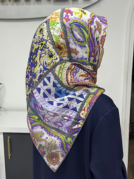 LA BOUTIQUE GÜZ EŞARP