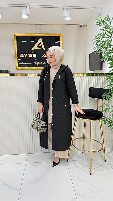 AYŞE AKAY MEVSİMLİK KAPİTONE KAP  SİYAH