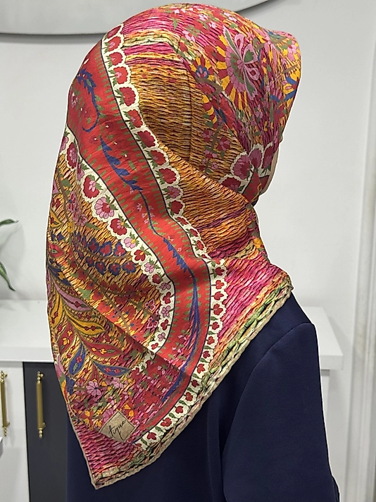 LA BOUTIQUE GÜZ EŞARP