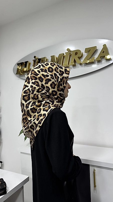 LA BOUTIQUE GÜZ EŞARP